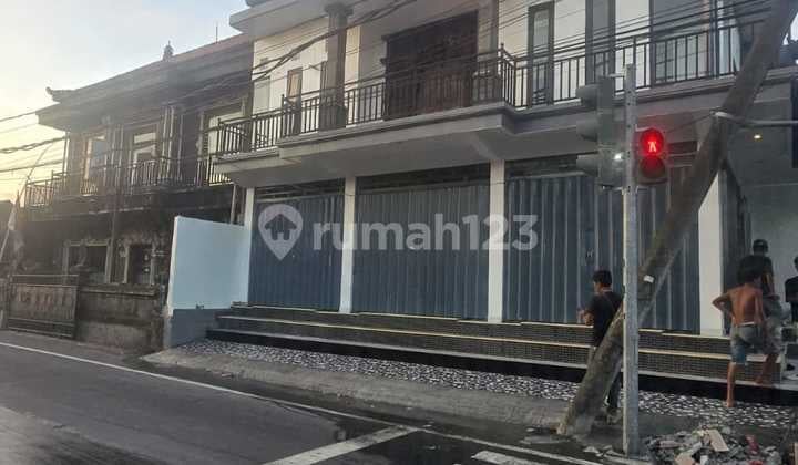 Ruko Baru 2 Lantai Posisi Hook Cocok untuk Usaha di Lukluk, Bali