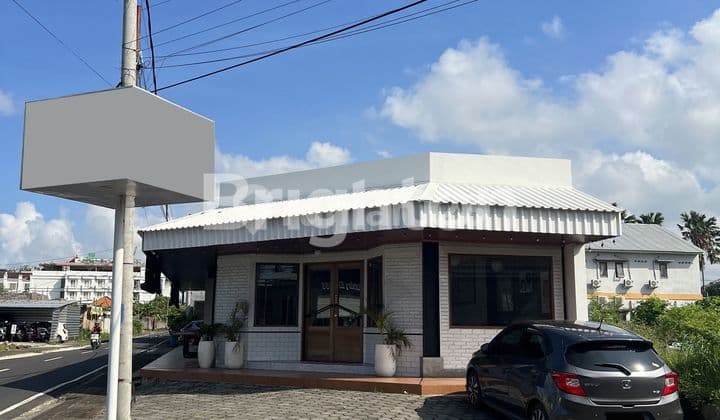 Disewakan Cafe Full Furnished Di Seminyak, Denpasar Bali