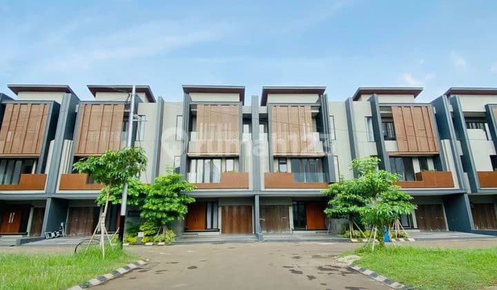 Rumah Baru Dalam Komplek 4 Menit Ke Gerbang Tol Pancoran