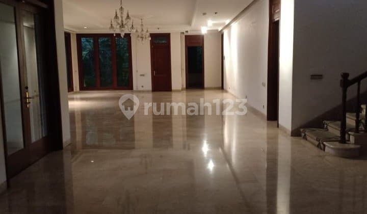 Dijual Rumah di Bukit Golf Pondok Indah Jakarta Selatan