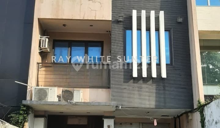 Ruko Jl Proklamasi - Menteng - 3.5 Lt - Murah