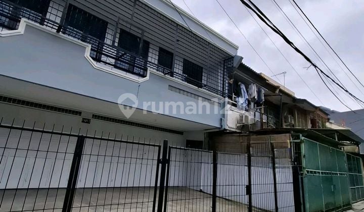 Dijual Ruko Gandeng di Pertokoan Cosmos Jakbar Dijual Ruko Gandeng di Pertokoan Cosmos Jakbar