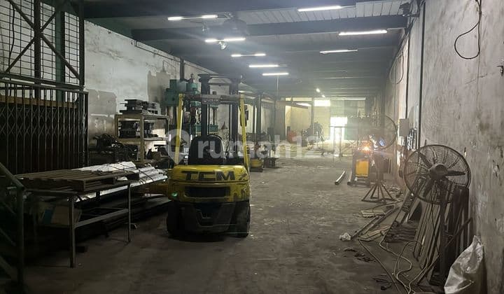 For Sale For Rent Warehouse in Kapuk Kamal Good for Container Access