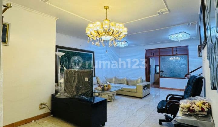 Good and Well-Maintained Puri Media House Fully Furnished Negotiable