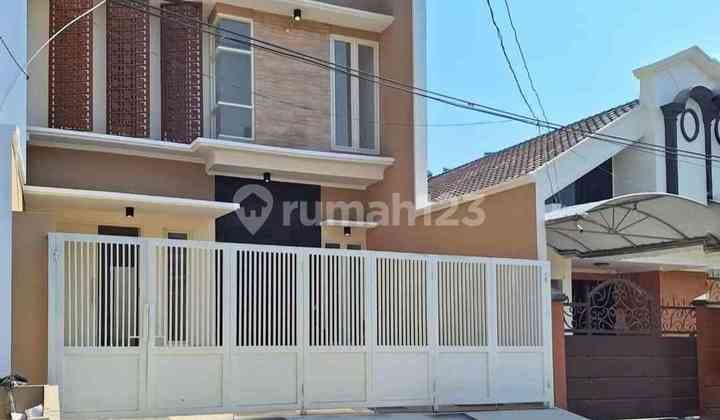 Gress Rumah Manyar Kertoadi Surabaya Timur (Ll)