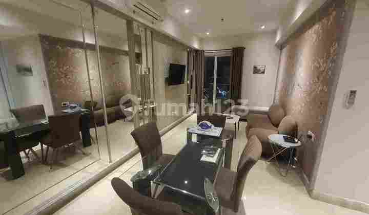 One Icon Pakuwon Apartment