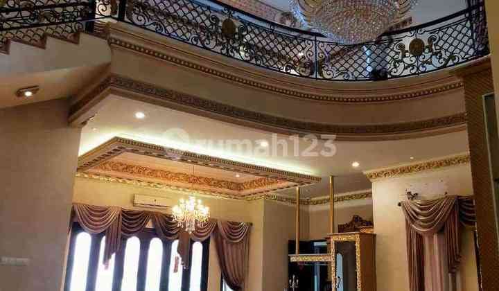 Modern Classic LUXURY Villa Bukit Indah Surabaya