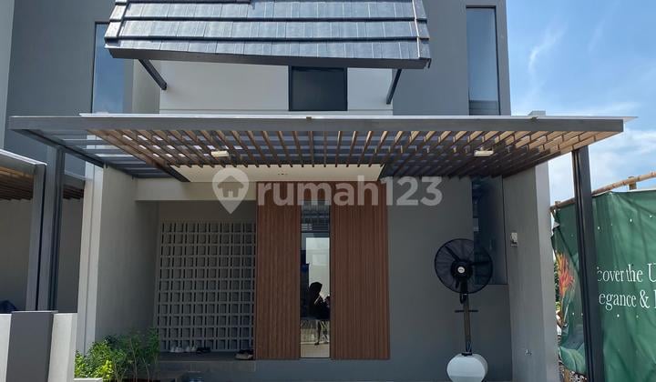 Rumah 2 Lantai Siap Huni Lokasi Strategis Nyaman Dan Damai Shm