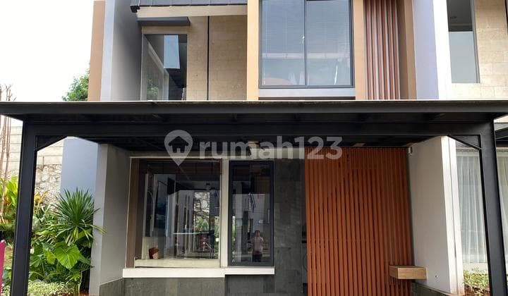 Rumah Murah 2 Lantai Siap Huni Lokasi Strategis Shm