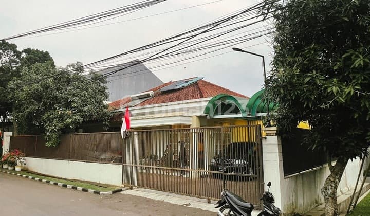 Strategic Setrasari Pasteur House Easy Access to Highway & City Center