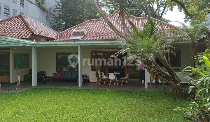 Rumah Bagus SHM Good Location di Sayap Ir Juanda Dago , Bandung