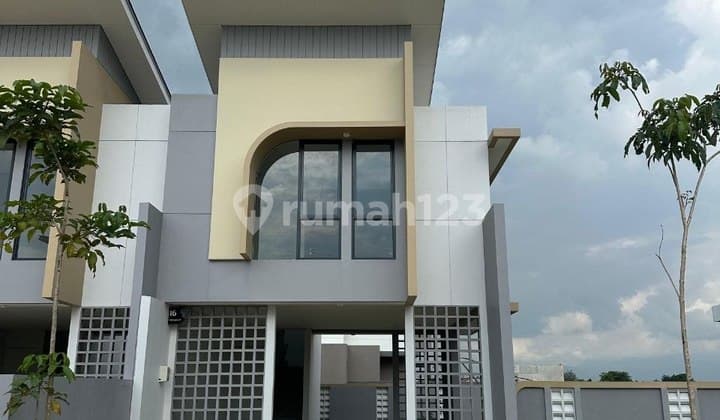 Rumah Cantik Minimalis di Podomoro Park, Lingkungan Tenang Bersih