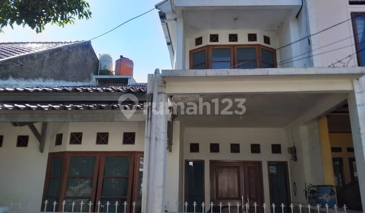 Dijual Rumah Terawat, Cuma 5 Menit ke Metro Indah Mall Margahayu!