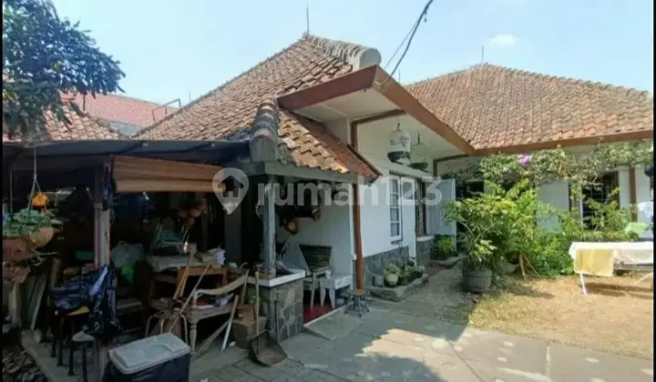 Murah! Rumah Strategis Mainroad Jl. Riau Kota Bandung