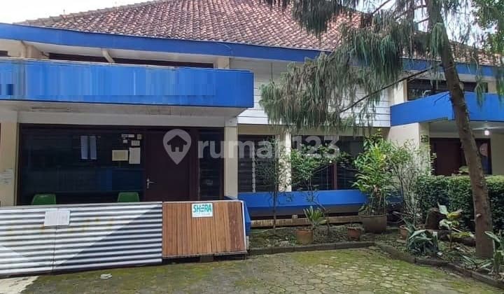 rumah lama terawat hitung tanah Burangrang Gatot Subroto