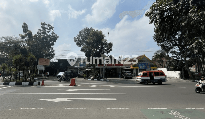 Rumah Komersil Cocok Untuk Usaha Di Cihampelas Pusat Kota Bandung