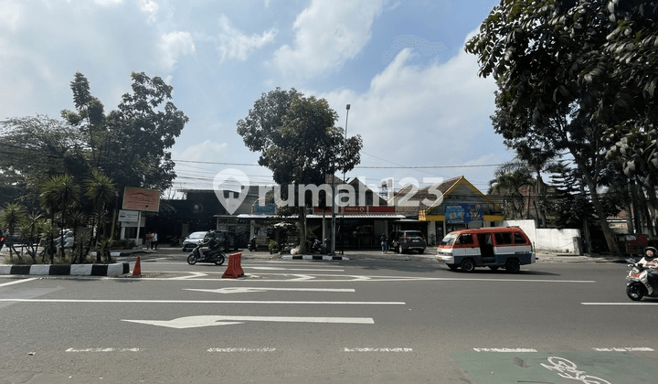 Rumah Komersil Cocok Untuk Usaha Di Cihampelas Pusat Kota Bandung