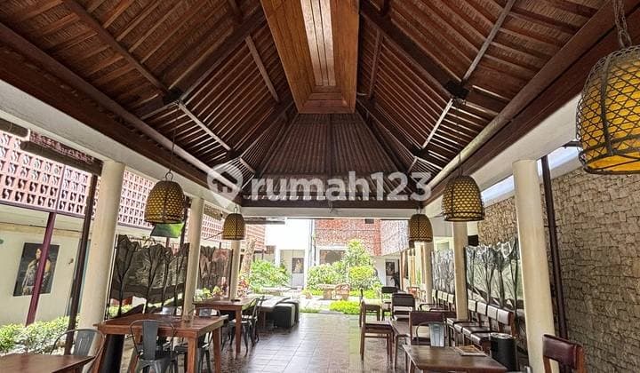 HOTEL AKTIF KAWASAN KOMERSIAL SAYAP RIAU DEKAT GEDUNG SATE