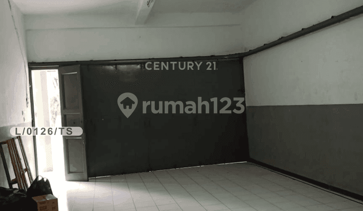 Ruko 3 Lantai Siap untuk Usaha Strategis di Holis Kota Bandung