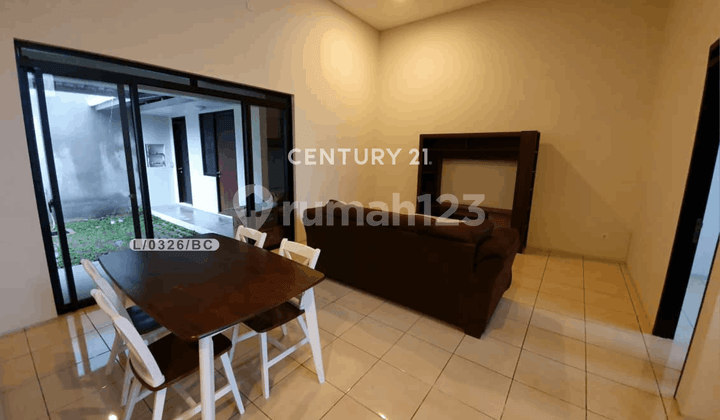 Disewa Rumah Semi Furnihsed di Kota Baru Parahyangan Bandung