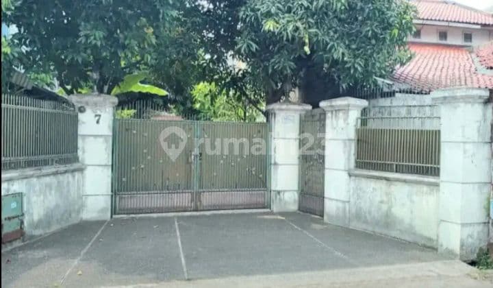 Rumah Dengan Paviliun Halaman Luas Bisa Buat Kantor Strategis Ke Mrt Di Cirendeu