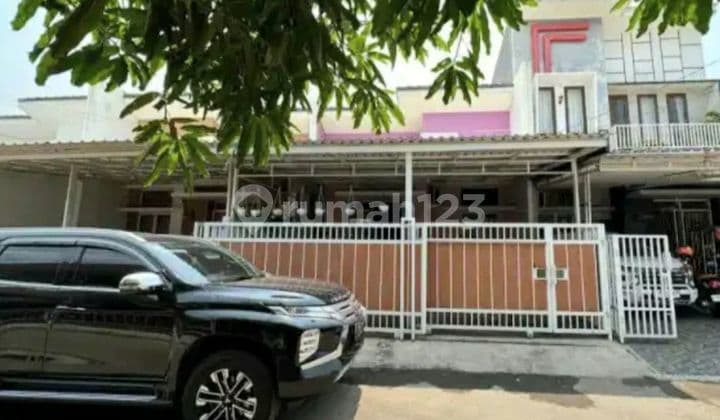 Well-Maintained Beautiful House in a Strategic BSD Area Location