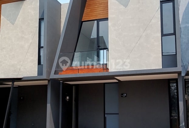 Rumah Hoek Cantik Siap Huni Di Ciater Bsd