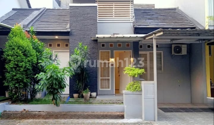 Beautiful Comfortable House for a Small Family in Bintaro