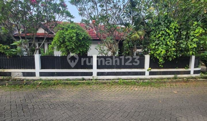 Rumah Hoek Keren Strategis Siap Huni Di Ciputat