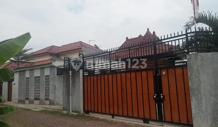 Rumah Di Kawasan B S D Model Etnik Jawa Modern 1 Lantai Di Serpong