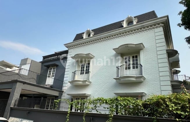 Rumah Cantik Nyaman di Kawasan Pondok Indah Jaksel