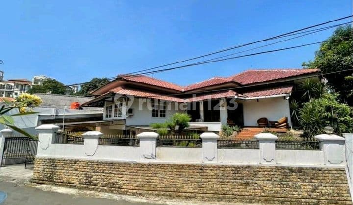 Rumah Luas Nyaman Strategis MRT Lebak Bulus