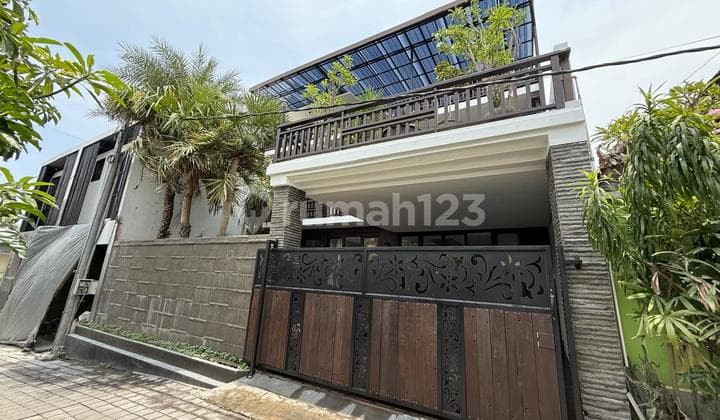 Rumah 3 Lantai 4 Kamar di Canggu Siap Huni Cn