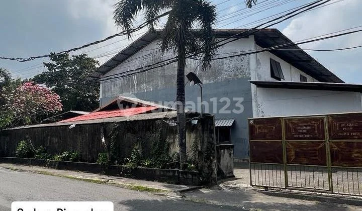 Strategic location Building for rent in the Muding CC area. Strategic location Building for rent in the Muding CC area.