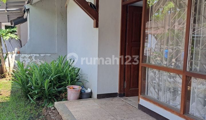 Rumah Siap Huni 2 Lantai Di Komplek Kopo Permai Shm