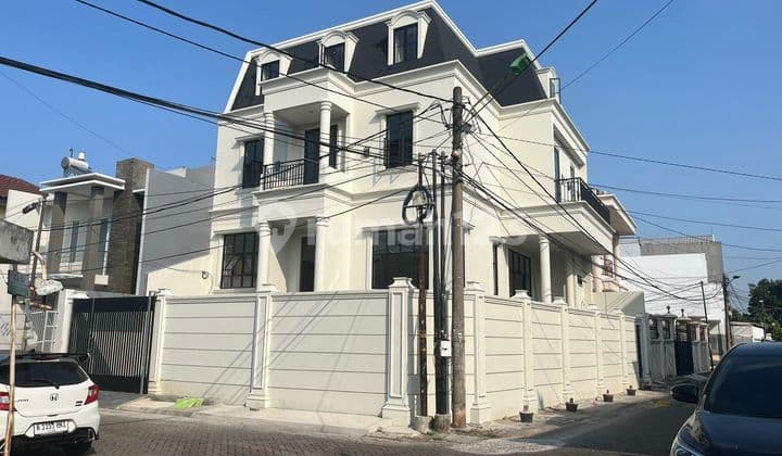 Rumah Brandnew Citra 2 Konsep American Classic