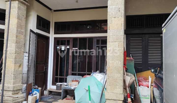 Di Jual Rumah Super Langka Dua Lantai Lokasi Strategis
