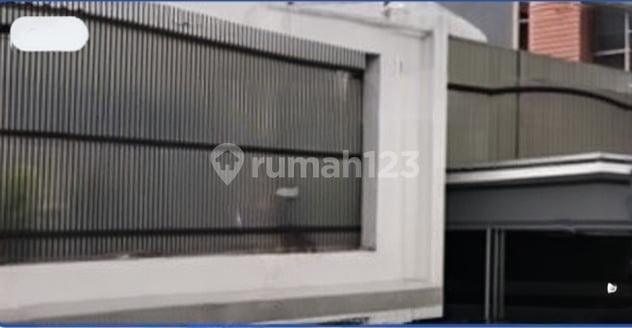 Rumah di Jalan Srengseng Siap Huni