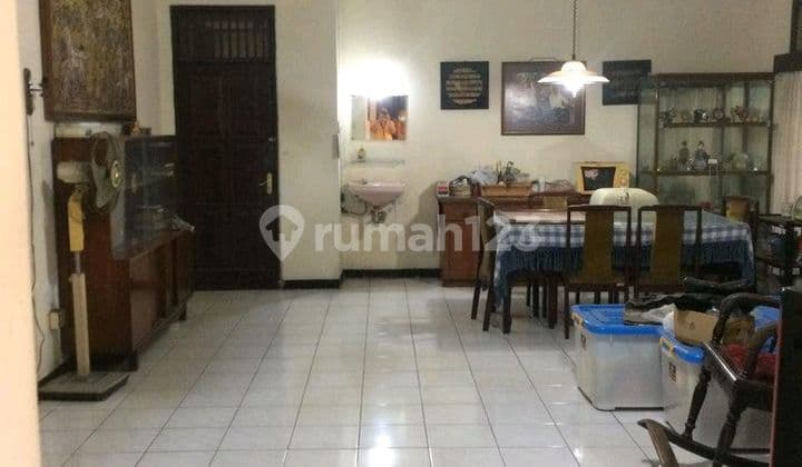 Rumah Joglo Sangat Strategis Pinggirjalan