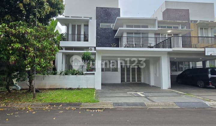 2-Story House for Rent in Kebayoran Bintaro