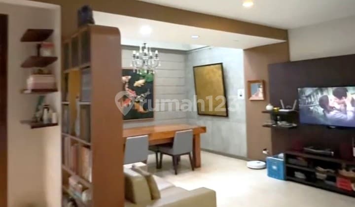 Rumah Siap Huni Strategis di Bintaro Sektor 3