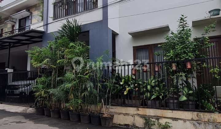 Di Jual Rumah Siap Huni di Mandar Dalam Bintaro