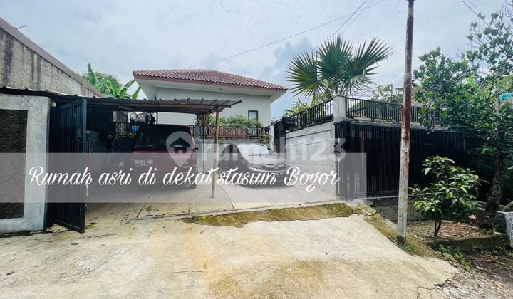 Rumah Asri Semi Furnished Serasa Villa Di Dekat Stasiun Bogor