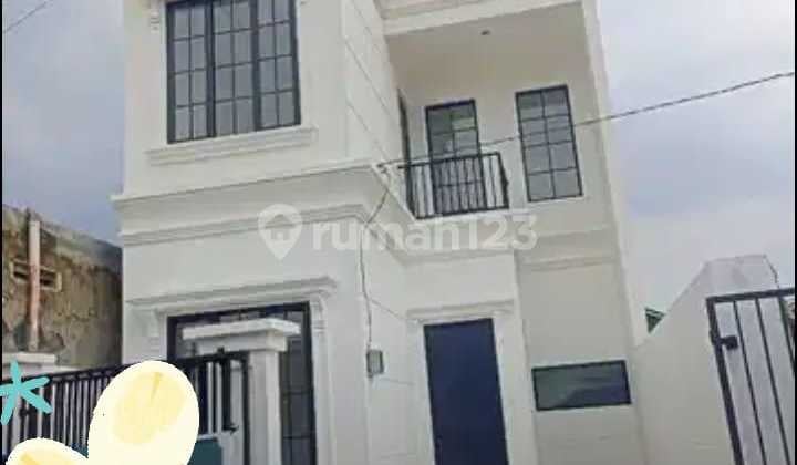 Rumah Baru Dekat Stasiun Desain American Classic Di Taman Yasmin