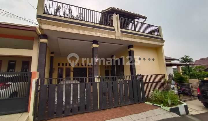 Two-Story House in Taman Yasmin View Gunung Housing Complex