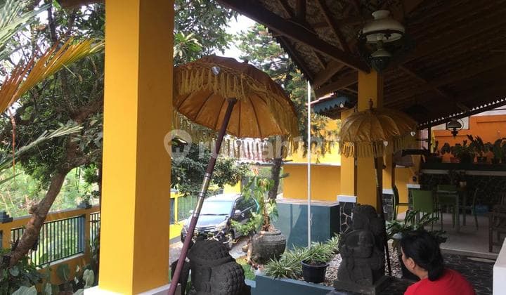 Rumah Rasa Villa Dengan Kolam Renang Di Parung