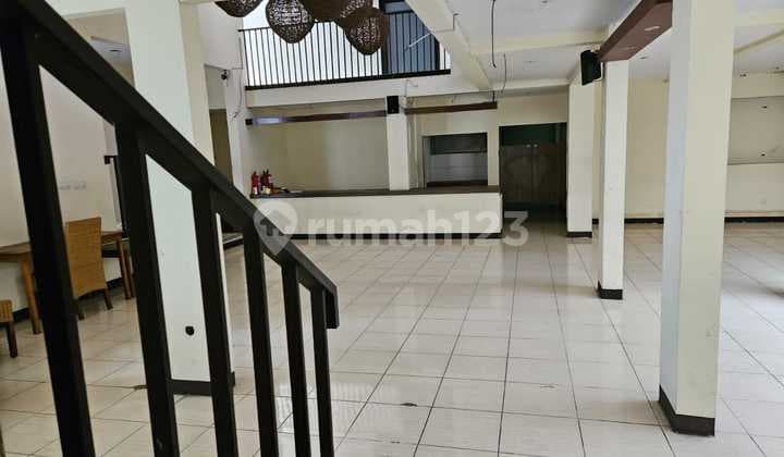 Ruang Usaha Ex Kantor Dan Cafe di Sayap Bkr