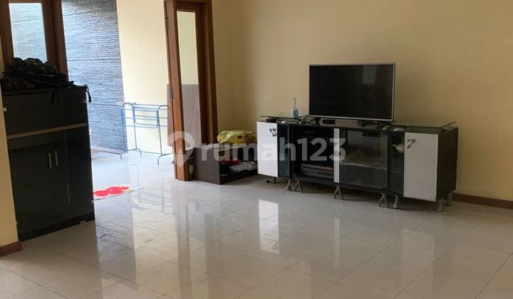 Rumah Minimalis Modern 2 Lantai di Perumahan Istana Regency 2