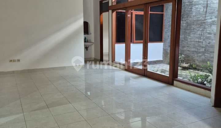 Rumah Siap Huni Modern Nyaman di Singgasana