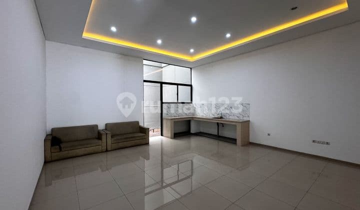 Rumah Bangunan Baru Lux Lokasi di Mekar Wangi